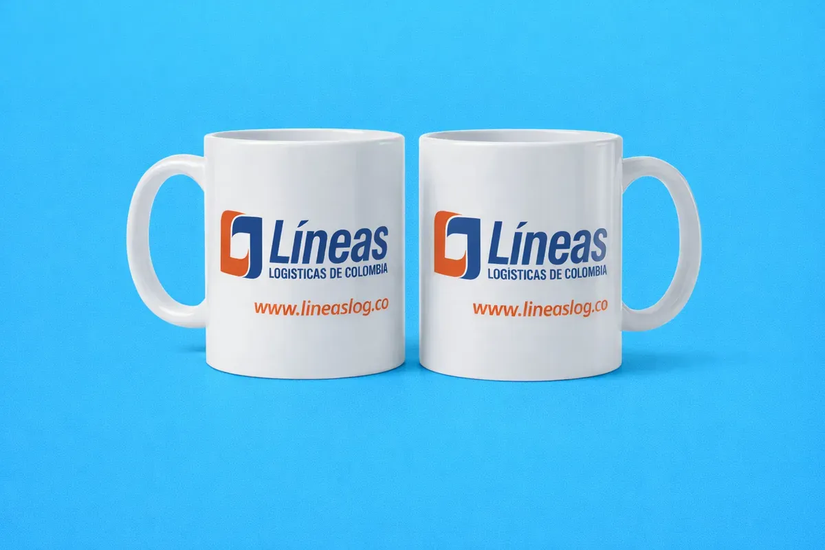 Mugs personalizados con logo de empresa impresos para souvenirs corporativos en Medellín